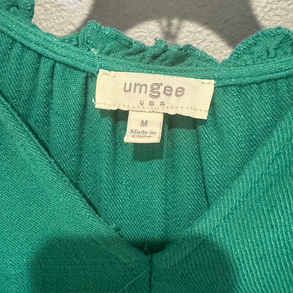 Women's Green Ruffled Top - Picture 3 of 3